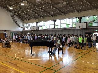 6年生の発表の様子