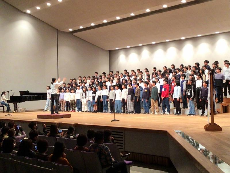 6年生の発表の様子