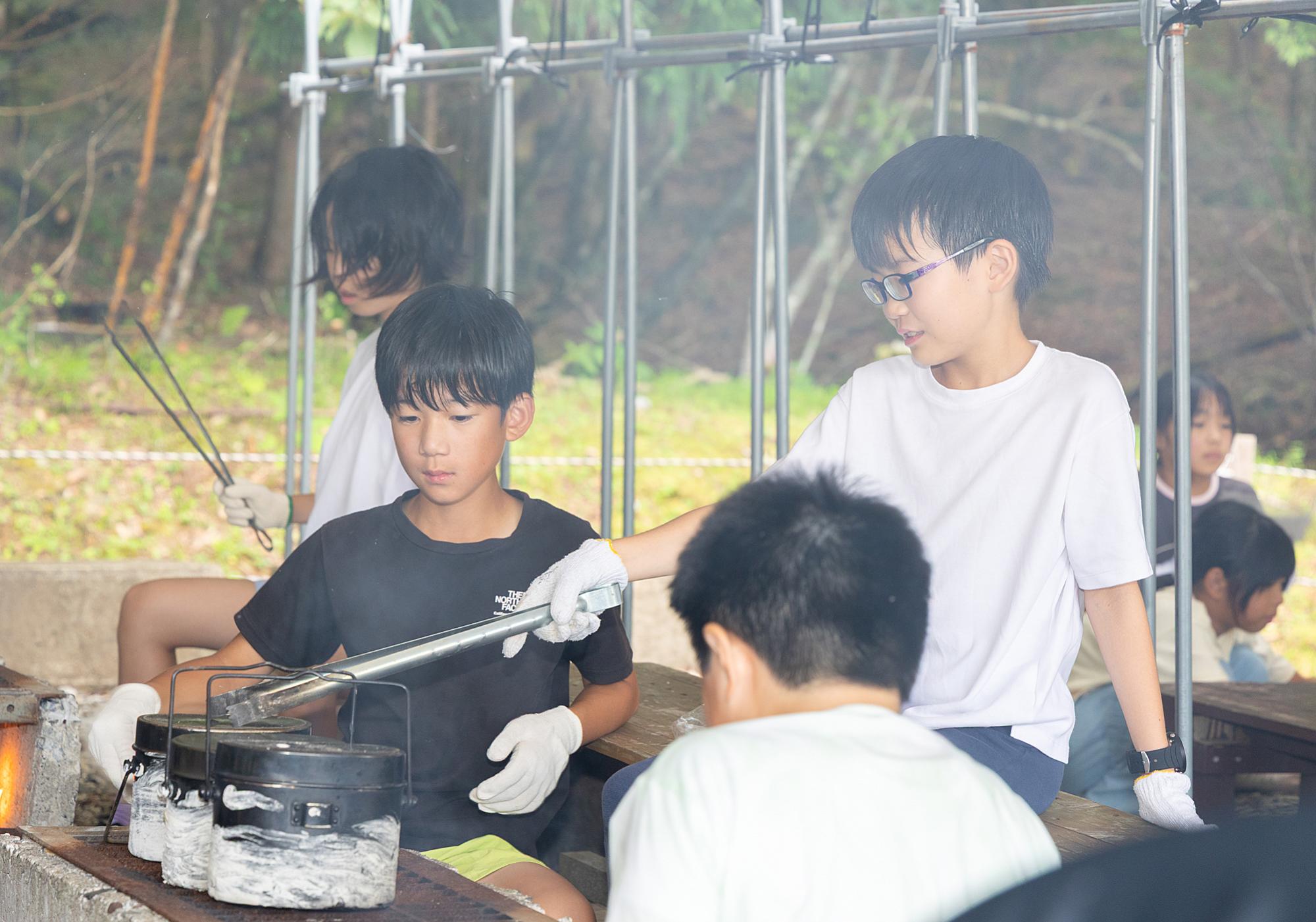 こがさないように気を付けます。