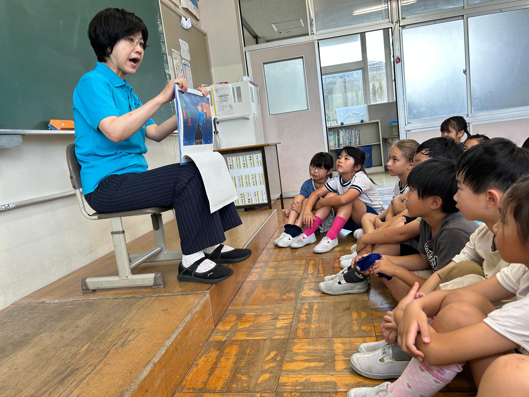 校長先生読み聞かせ