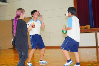 場面の動きをやってみます