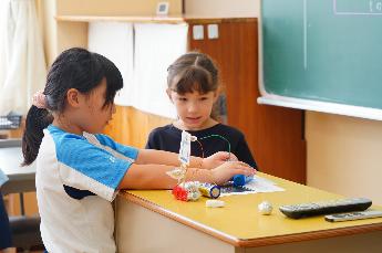 電気が通るか試してみよう