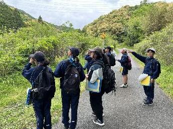 6年生は遠くまで歩きました