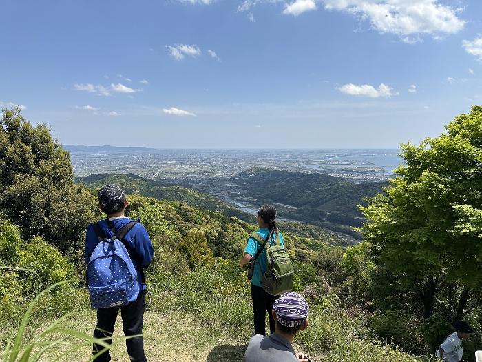 頂上の景色は最高です!ツバメがこんな高さまで飛んでいました