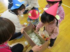 葉っぱを集めようぐりぐら
