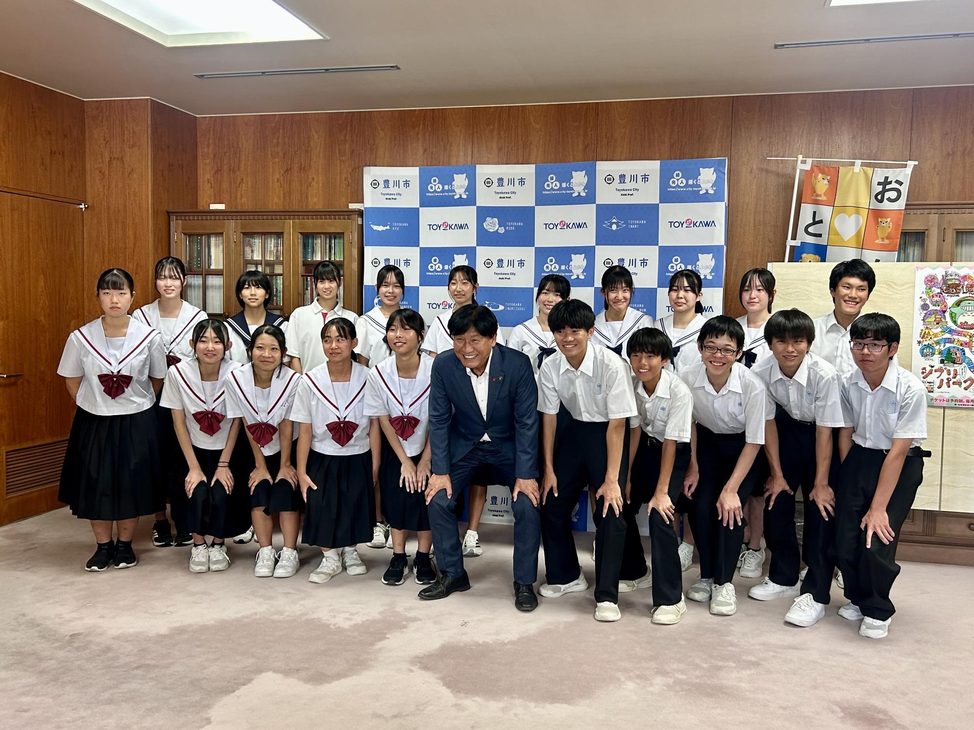 令和7年度全国中学校体育大会出場報告会・弓道結果報告会