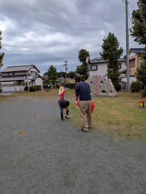塔ノ木公園での清掃活動の様子