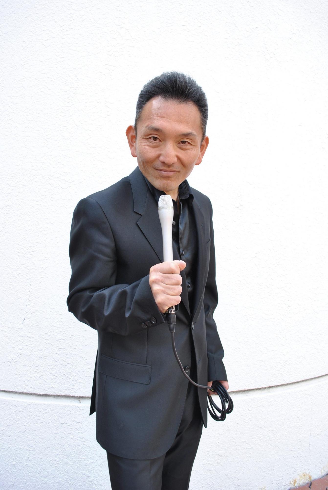 司会 チャーリーさん