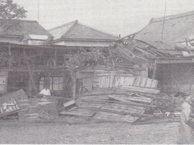 昭和31年国府町竜巻被害（市史より）画像
