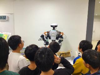 花王工場見学の様子