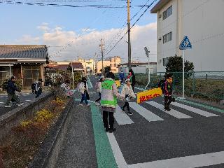 あいさつ運動の様子