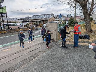 あいさつ運動の様子