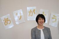 前校長先生があいさつをしている写真