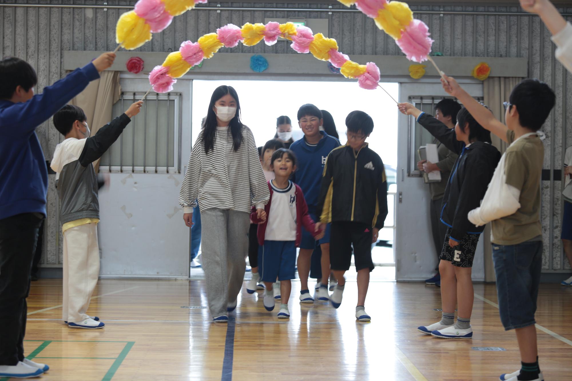 1年生が入場します。