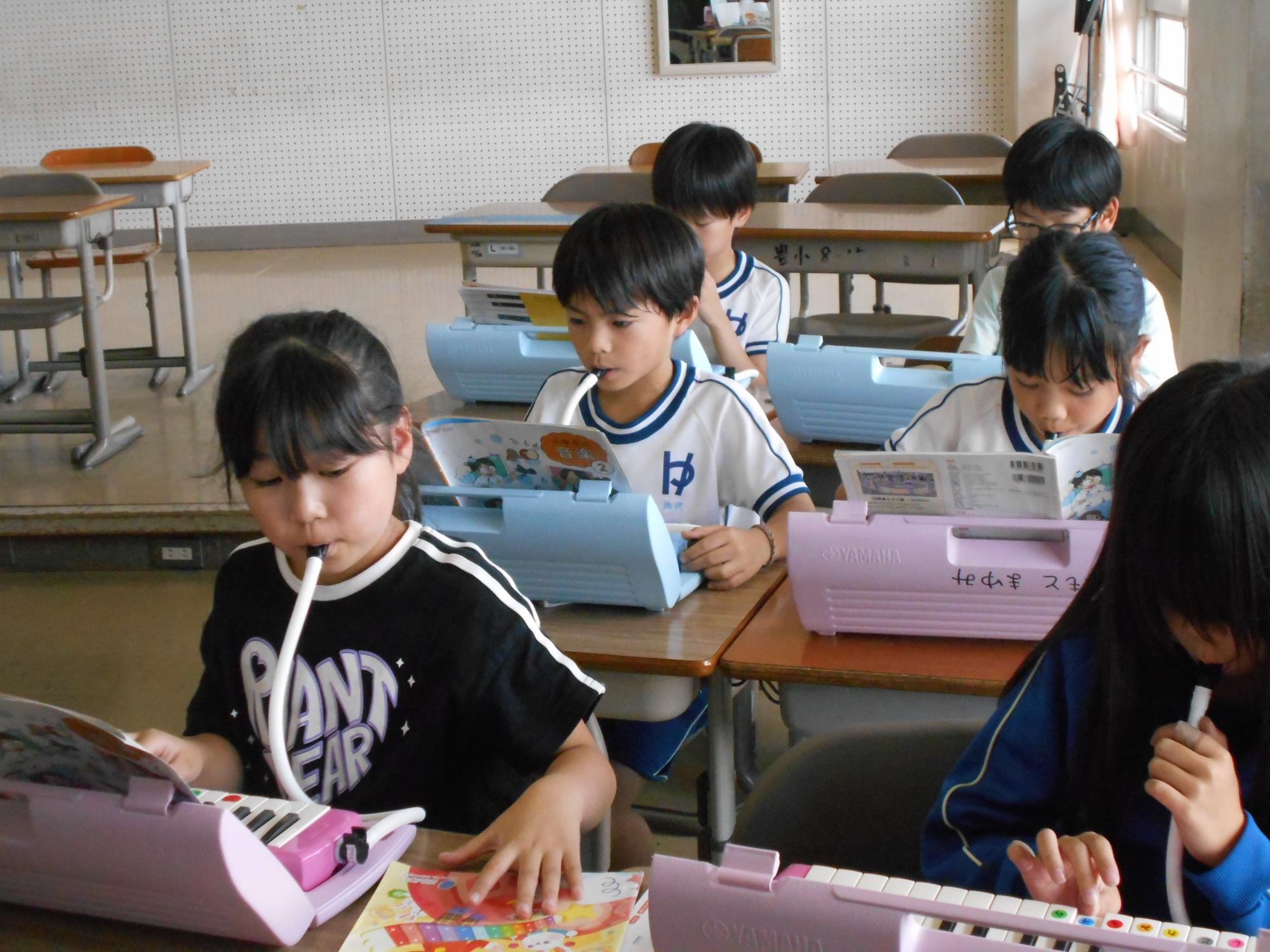 音楽室にて