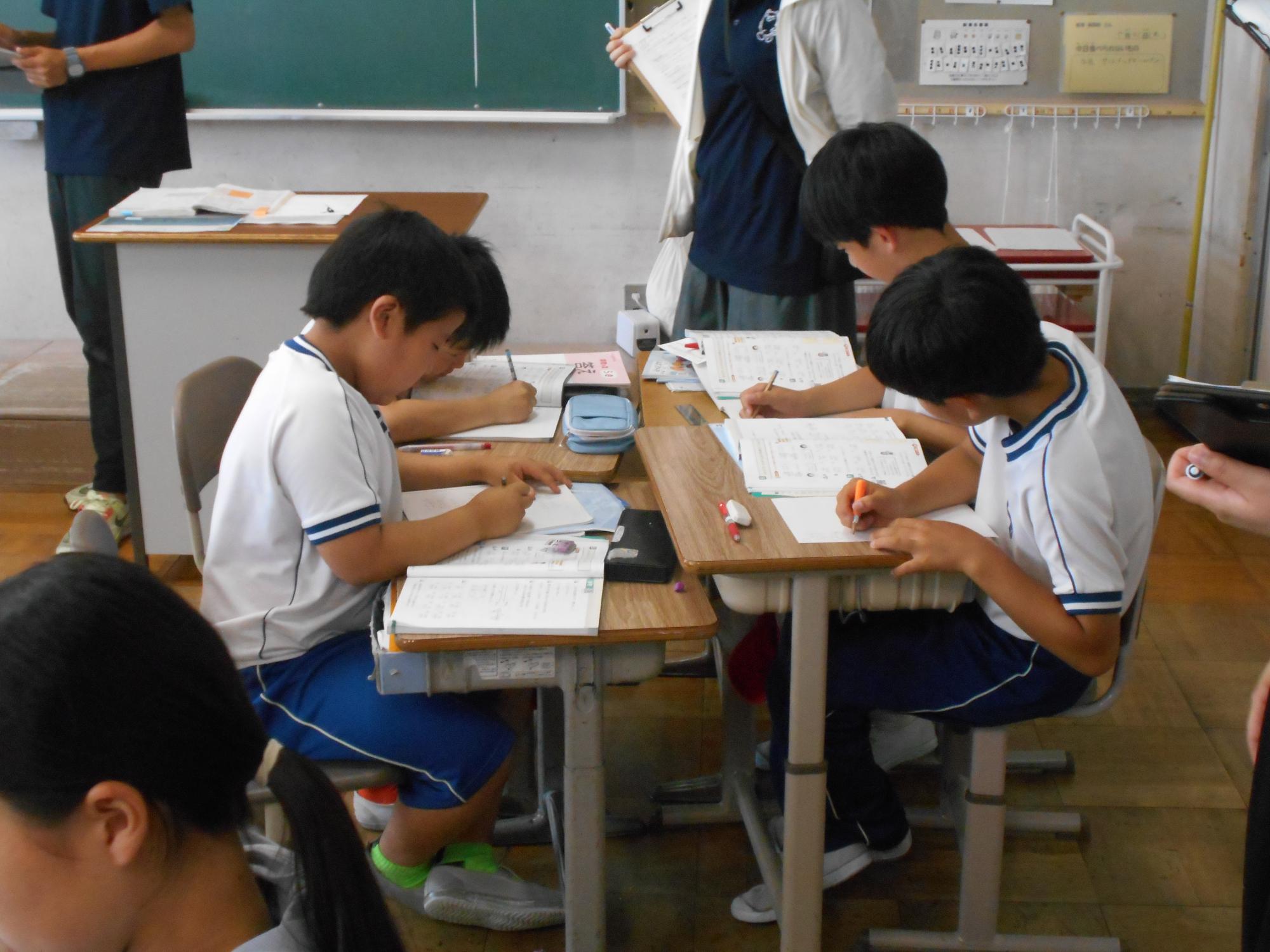 協力コースで学習している様子