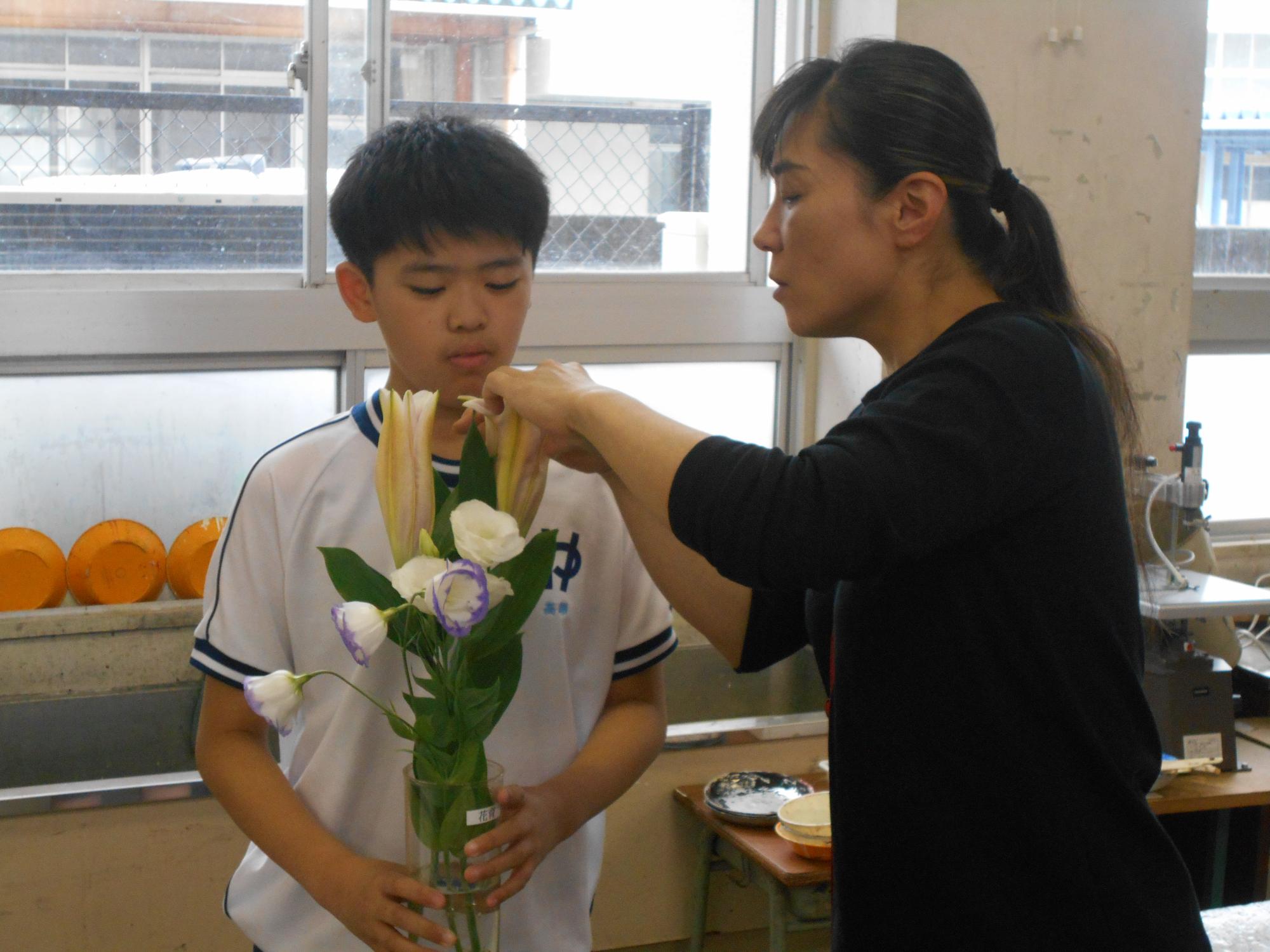 花の手入れの仕方を指導してくれます。