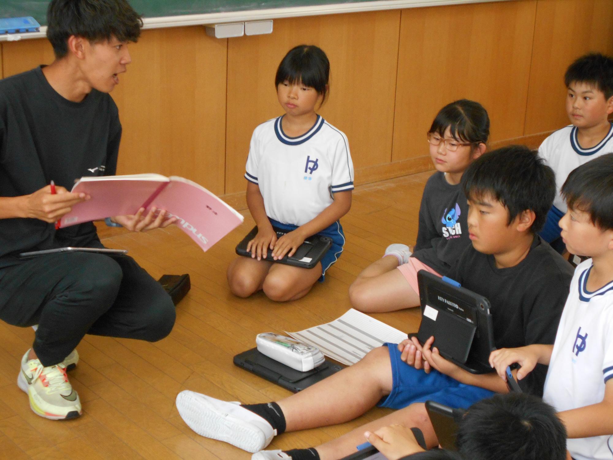 どんなものを載せるか考えます。