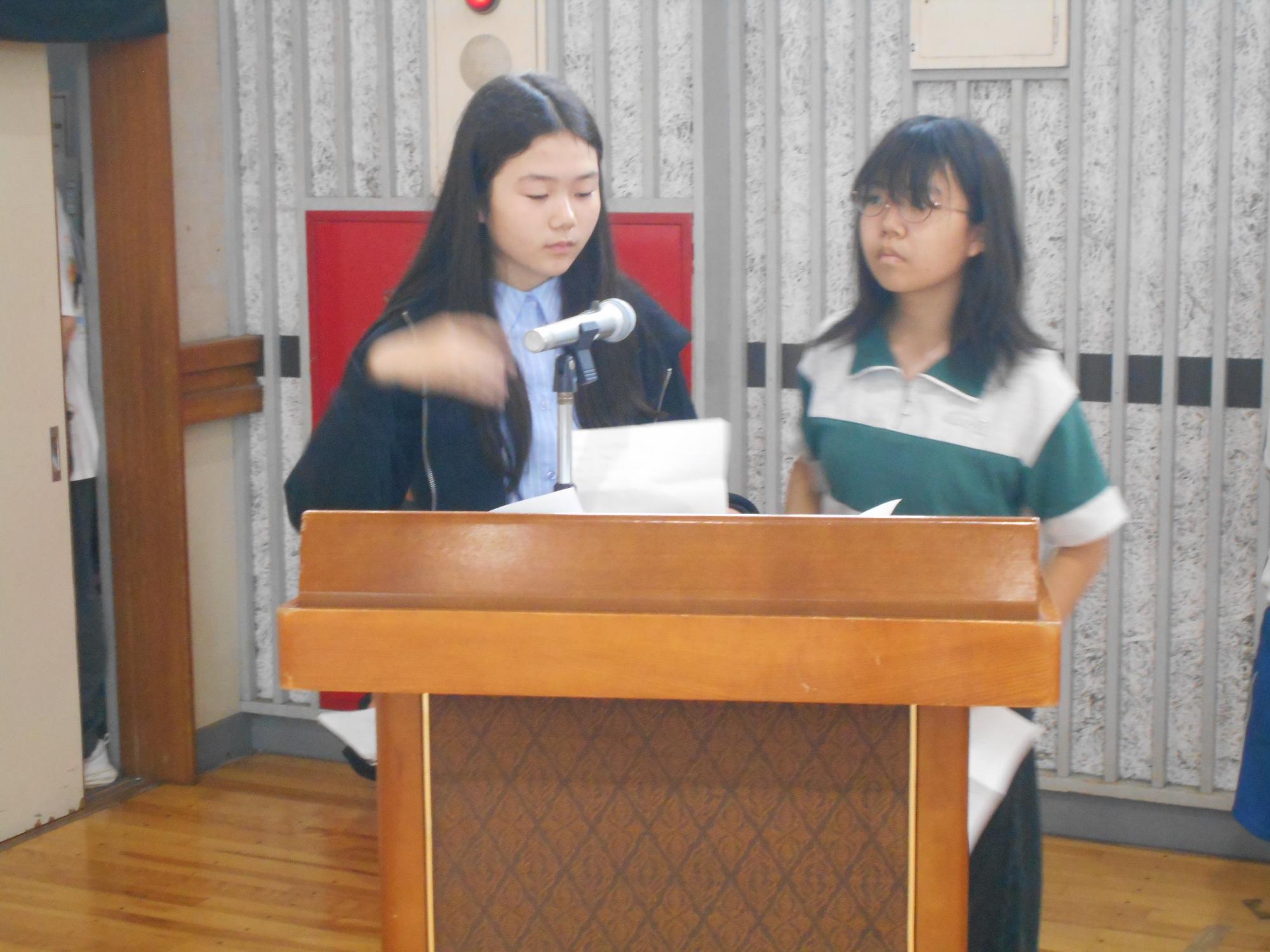 保健委員会の発表です。