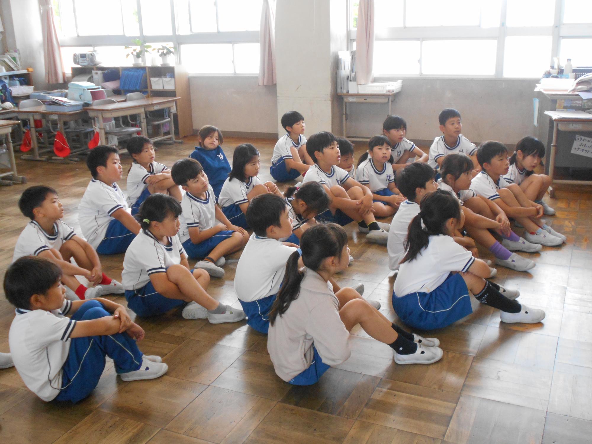 学級全体が一つの雰囲気に包まれます。