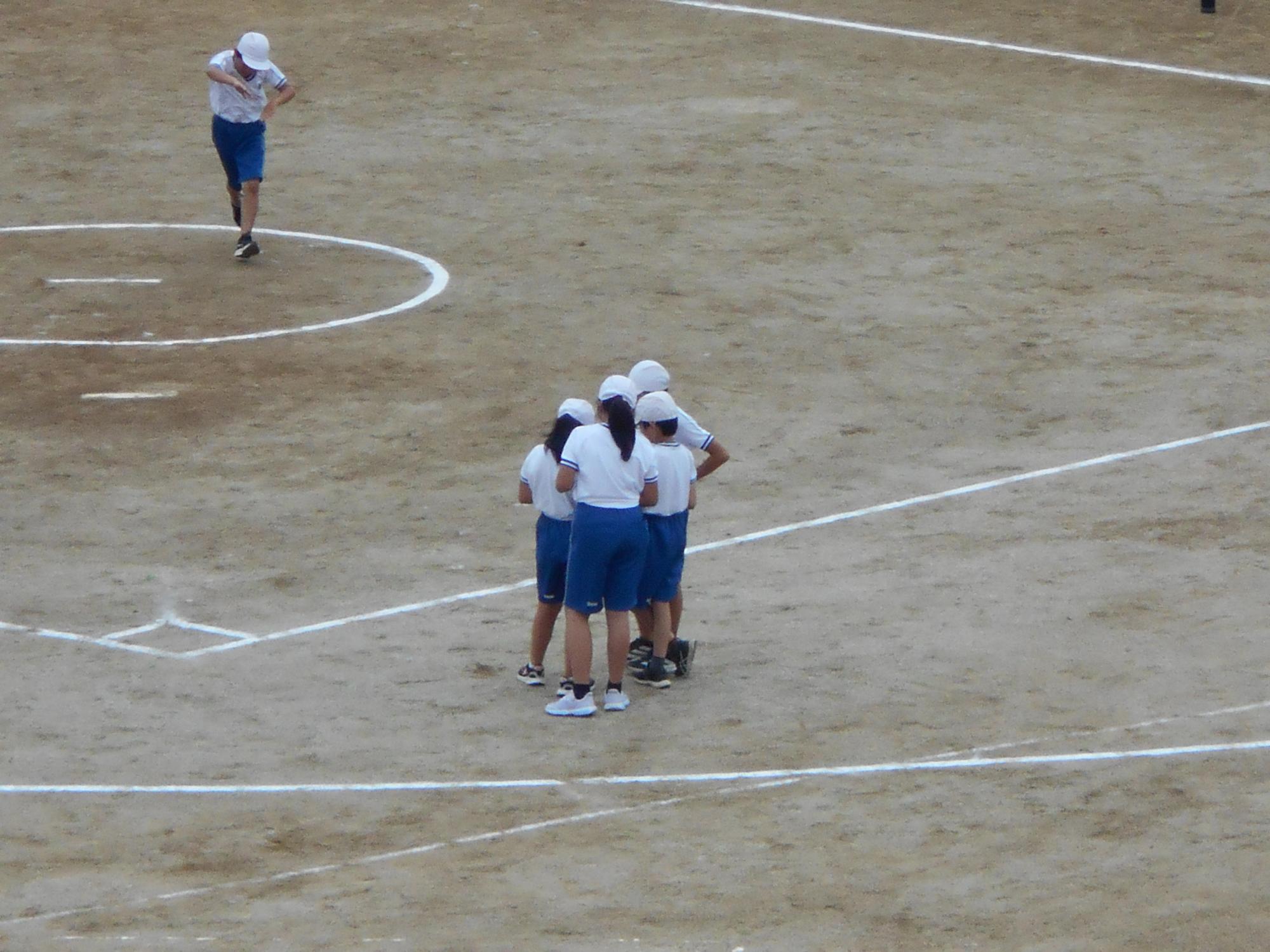 いよいよ試合が始まります。