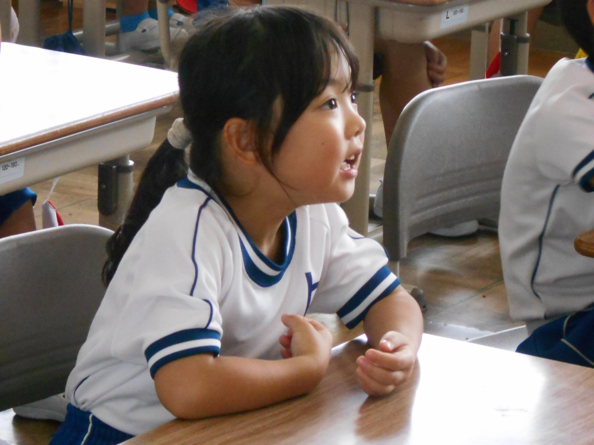 課題をみて「ワクワク」しながら学習に取り組みます。