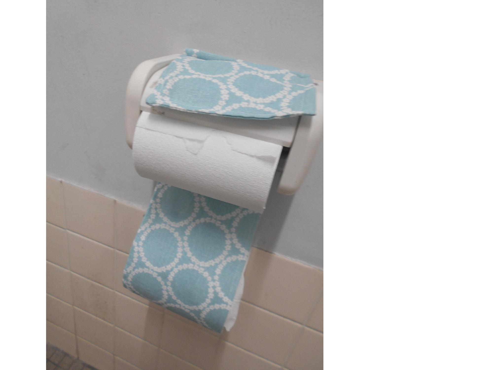 ペーパーホルダー