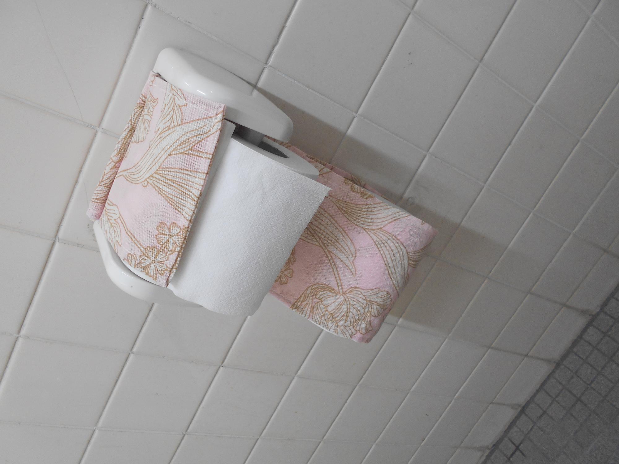 ペーパーホルダー