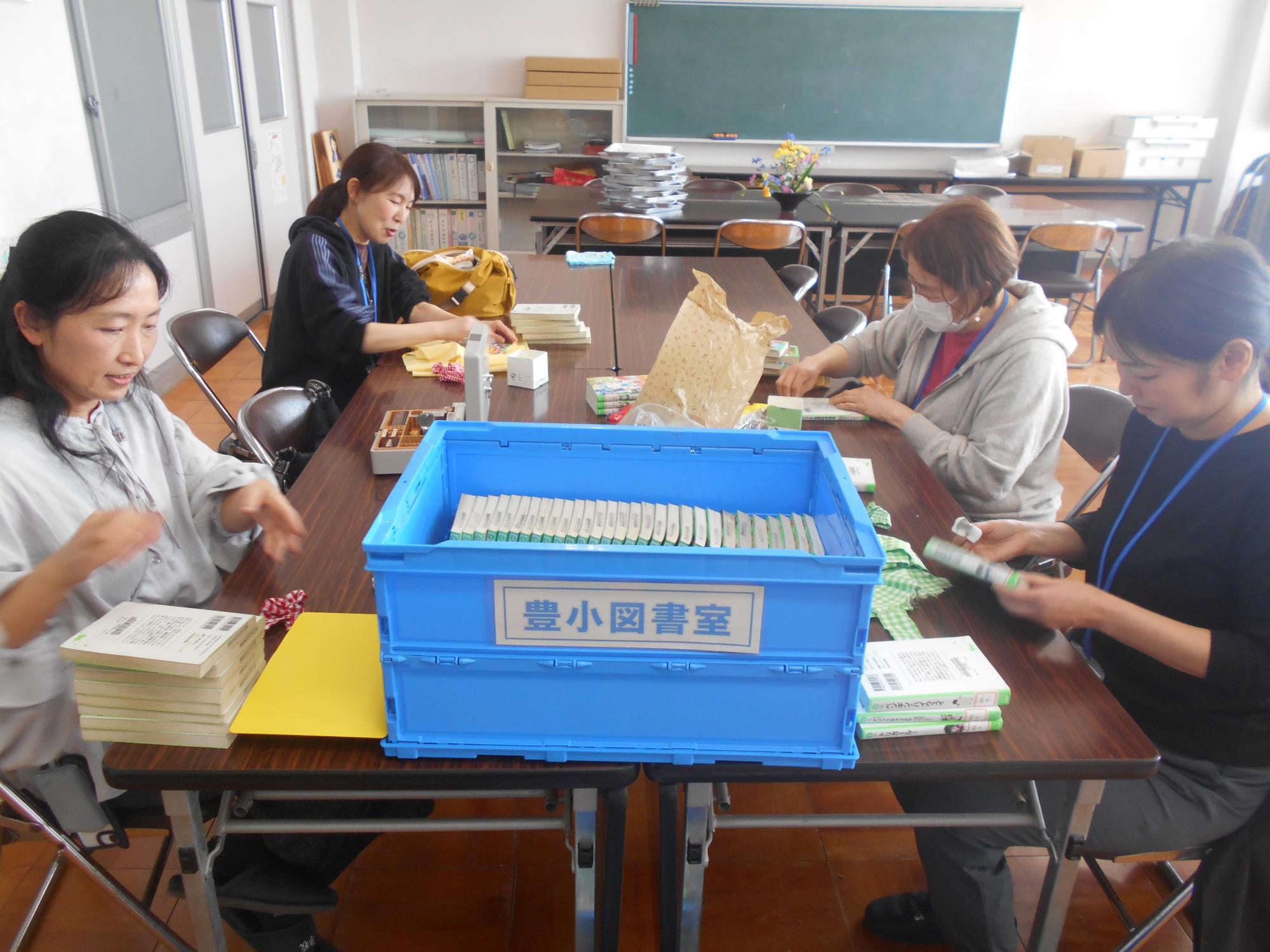 作業を分担して行ってくれています。