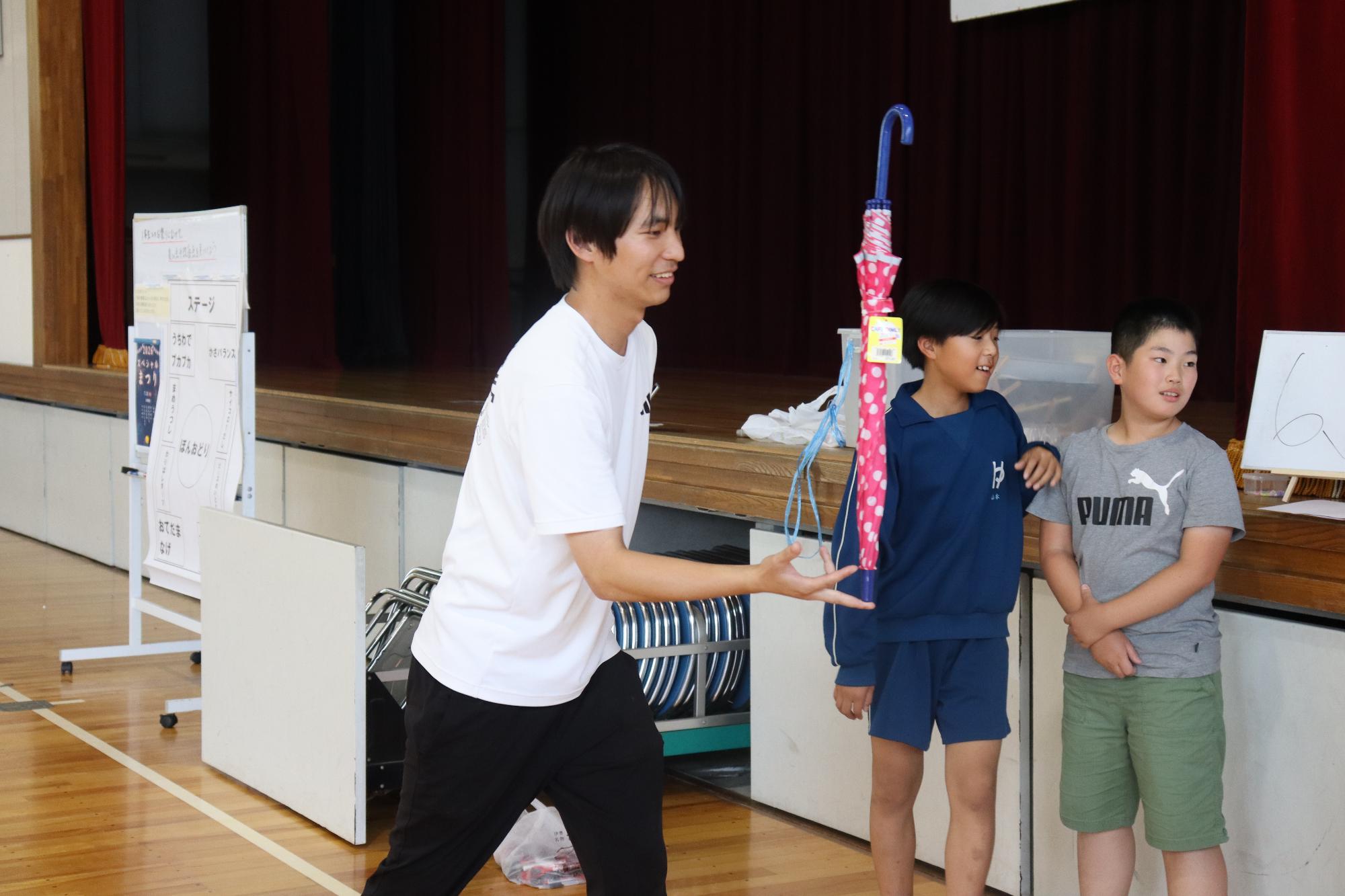 他学年の先生も参加してくれました。