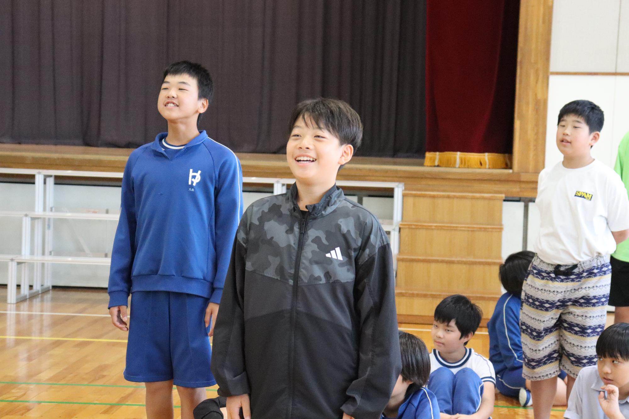 歌も頑張ります。