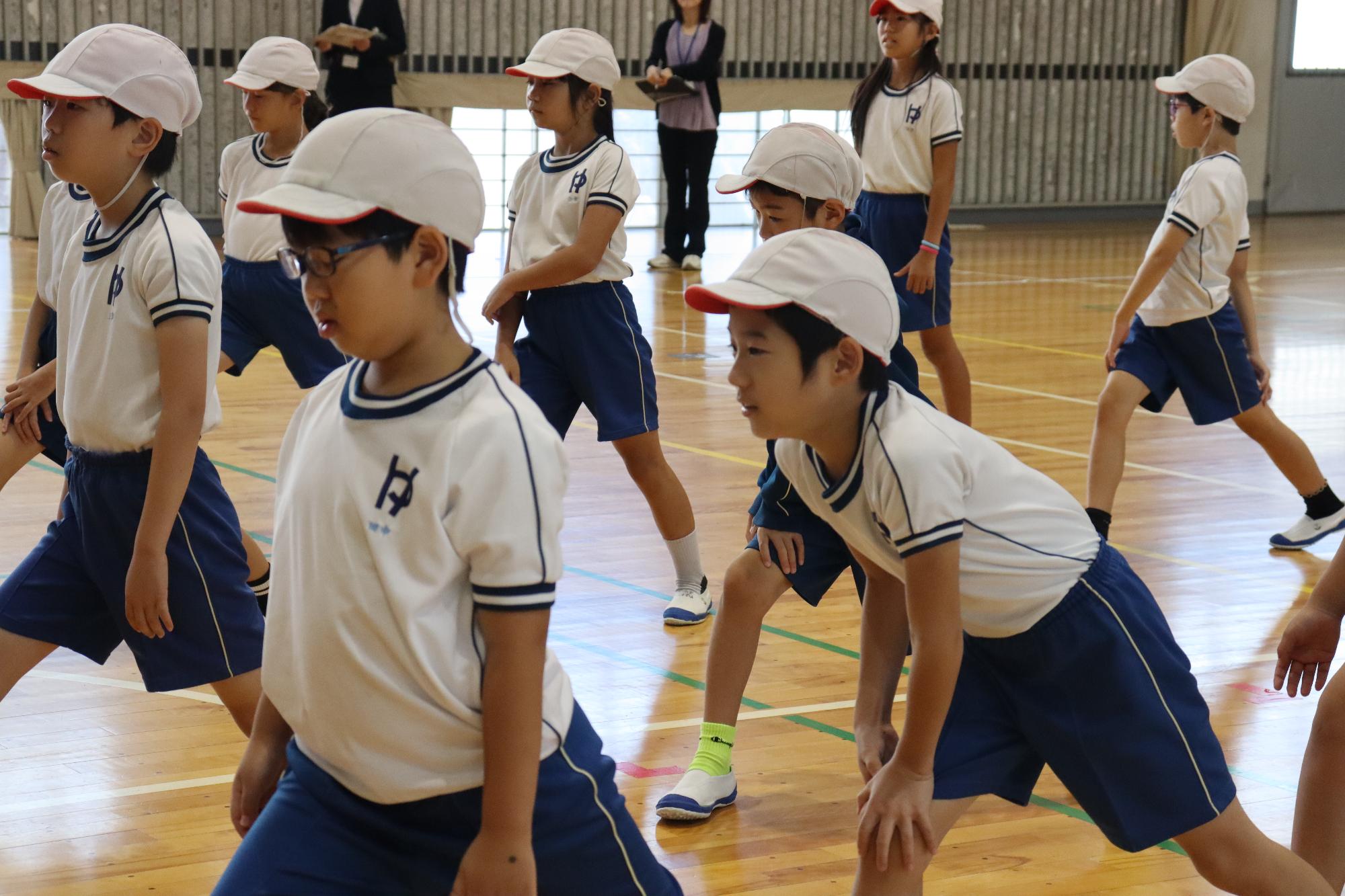 準備運動をします。