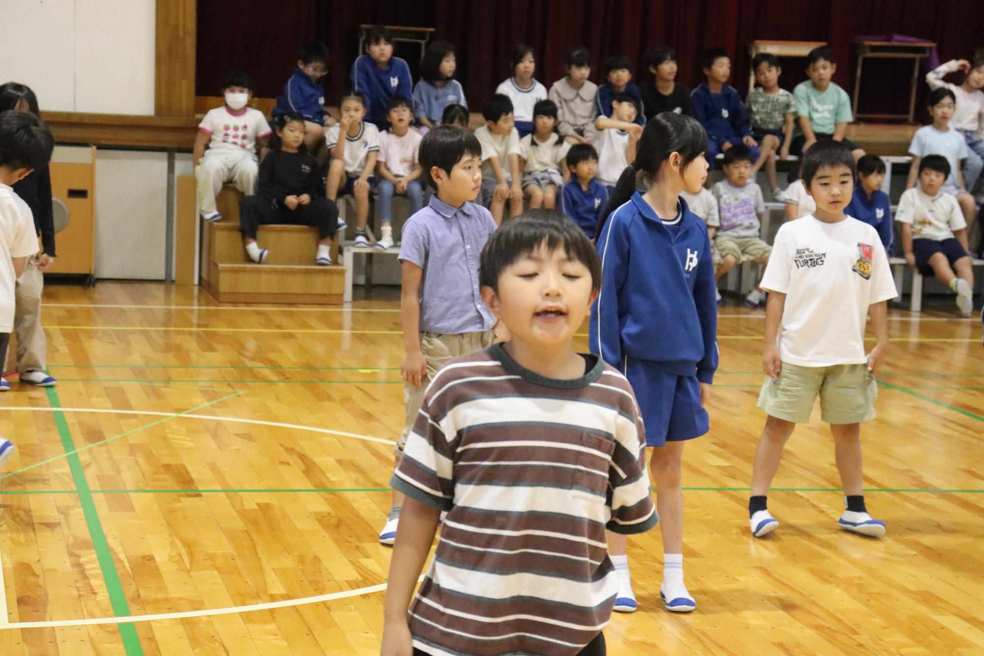 セリフを大きな声で言います。
