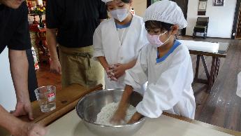 指の動きが大切です