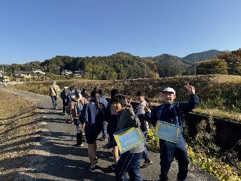 雲一つないいい天気で、野鳥も見つけやすい！