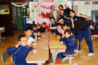 5,6年生に皆さん、お餅をありがとうございます！