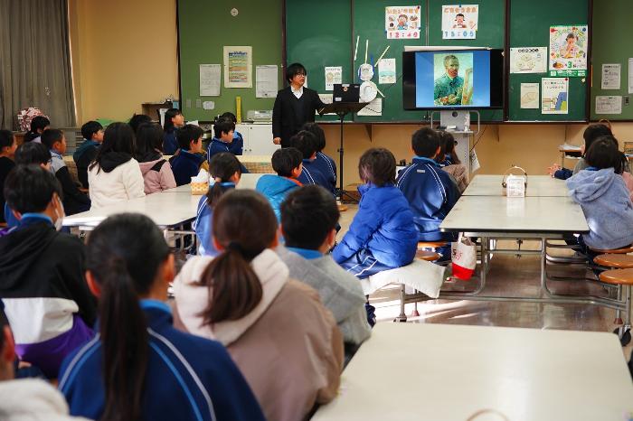 ゴッホは画家で、たくさんの自画像を描いています。