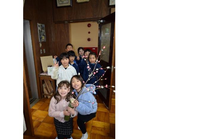 学校の分も作りました！魔除けに飾ってください！