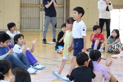 1年生を迎える会入場
