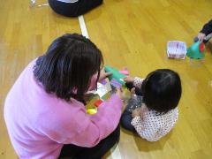 ツリーの形をしたクリスマス帽子を作りました