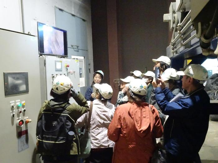 工場見学会の様子1