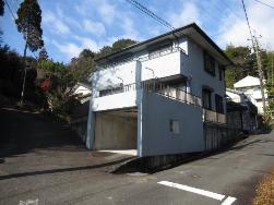 空き家バンク登録番号65の物件を南東から撮影