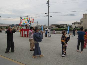 盆踊り大会の様子