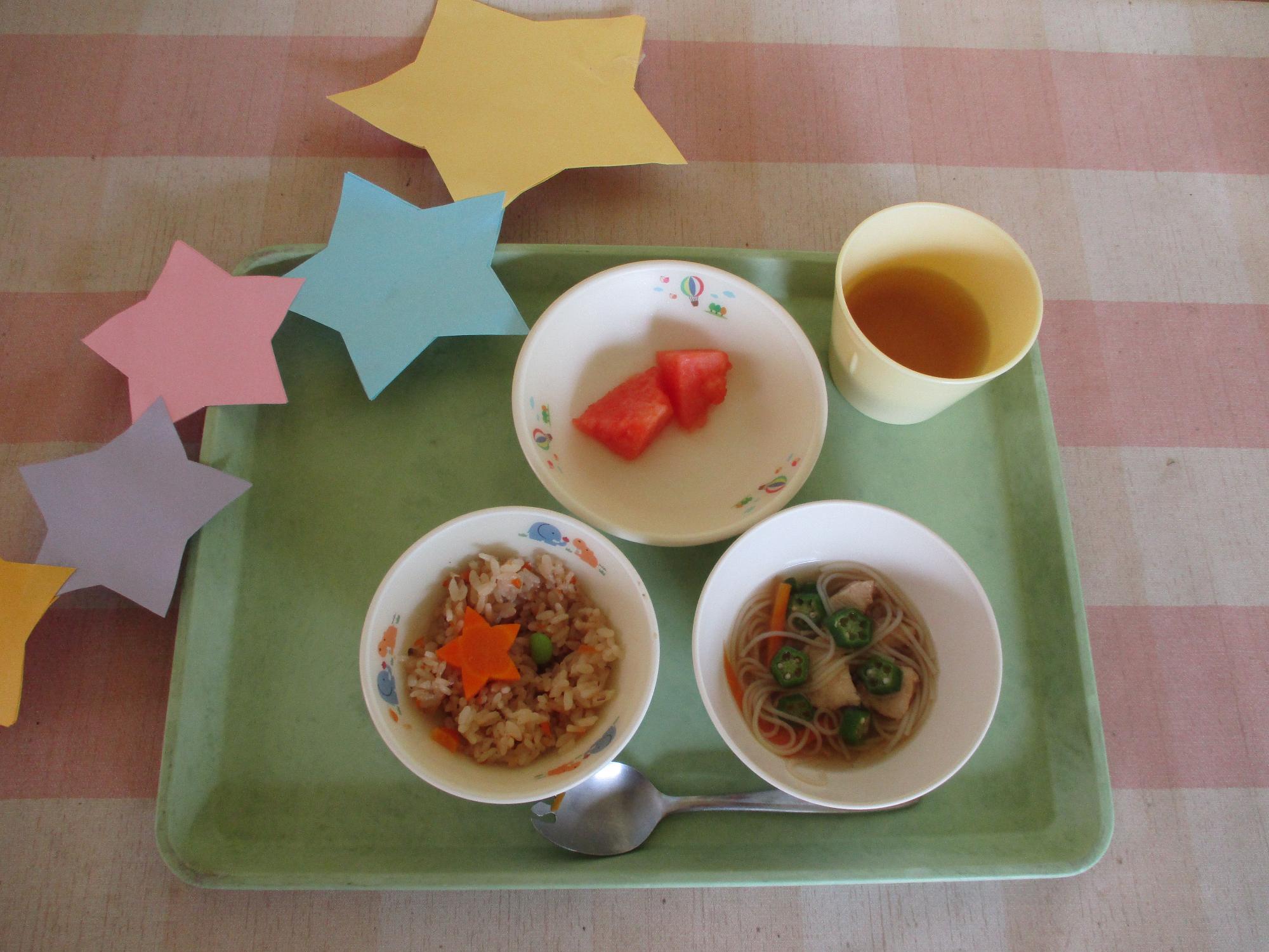 給食は、たなばたメニューです