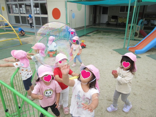 しゃぼん玉の写真