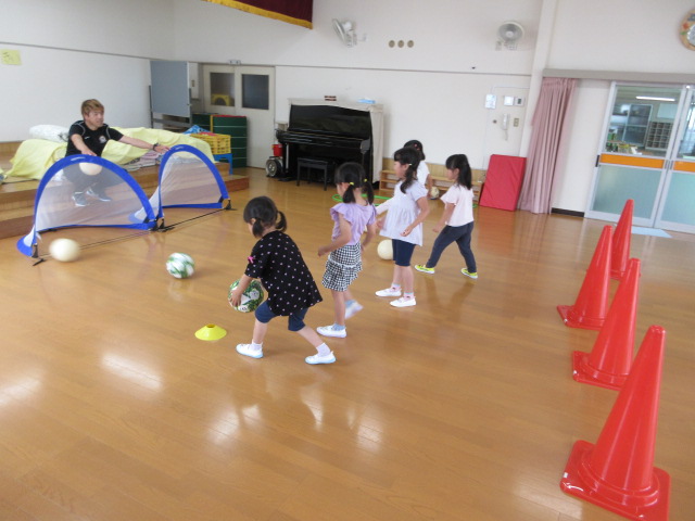 キッズサッカーの様子